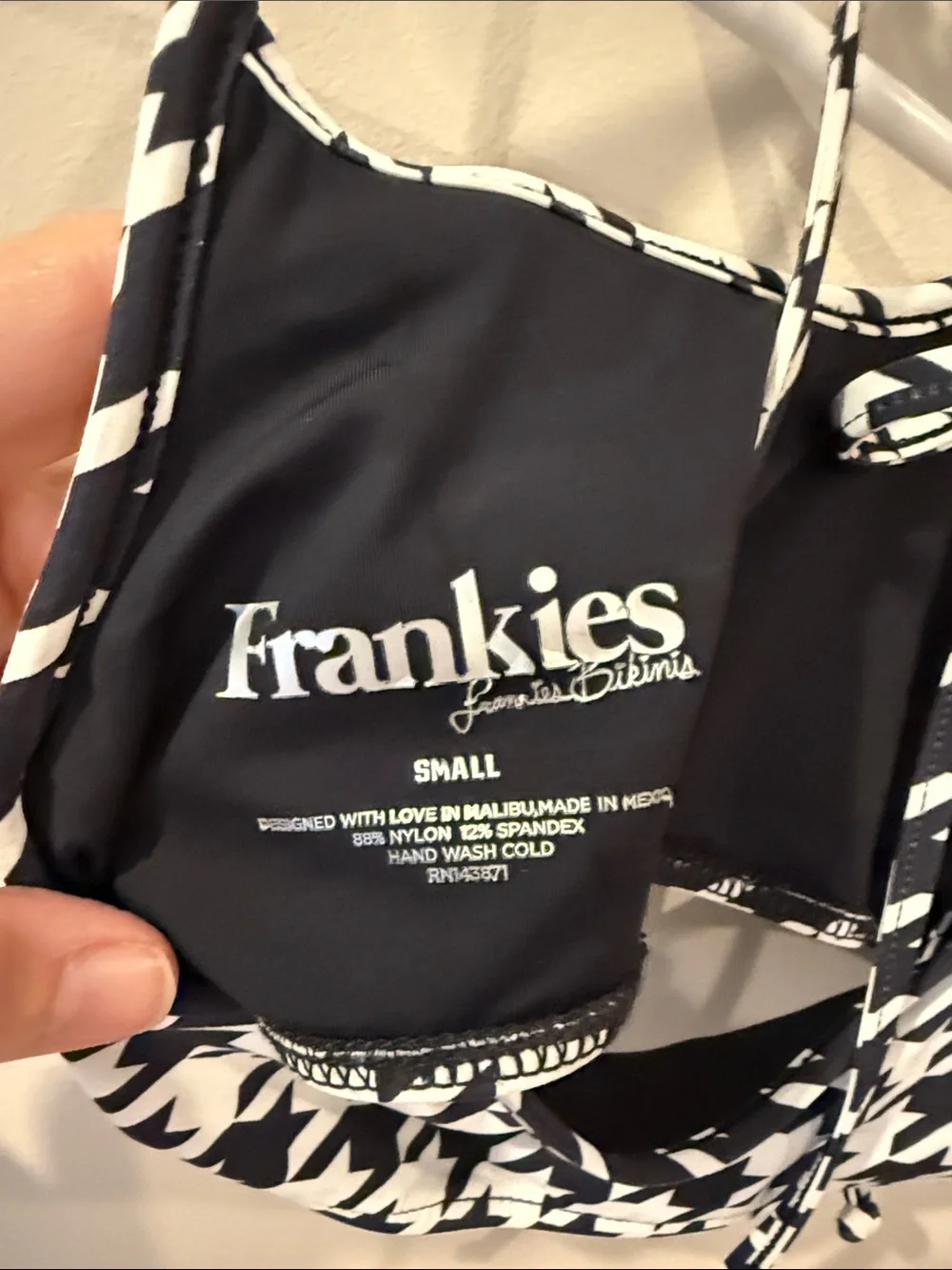 Frankies Bikinis classic houndstooth